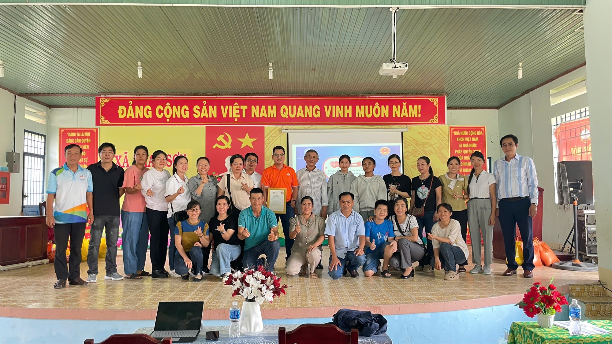 CHI BỘ 2 VỚI CÔNG TÁC DÂN VẬN – TRUYỀN THÔNG GIÁO DỤC SỨC KHỎE TẠI XÃ PHAN SƠN, TỈNH LÂM ĐỒNG