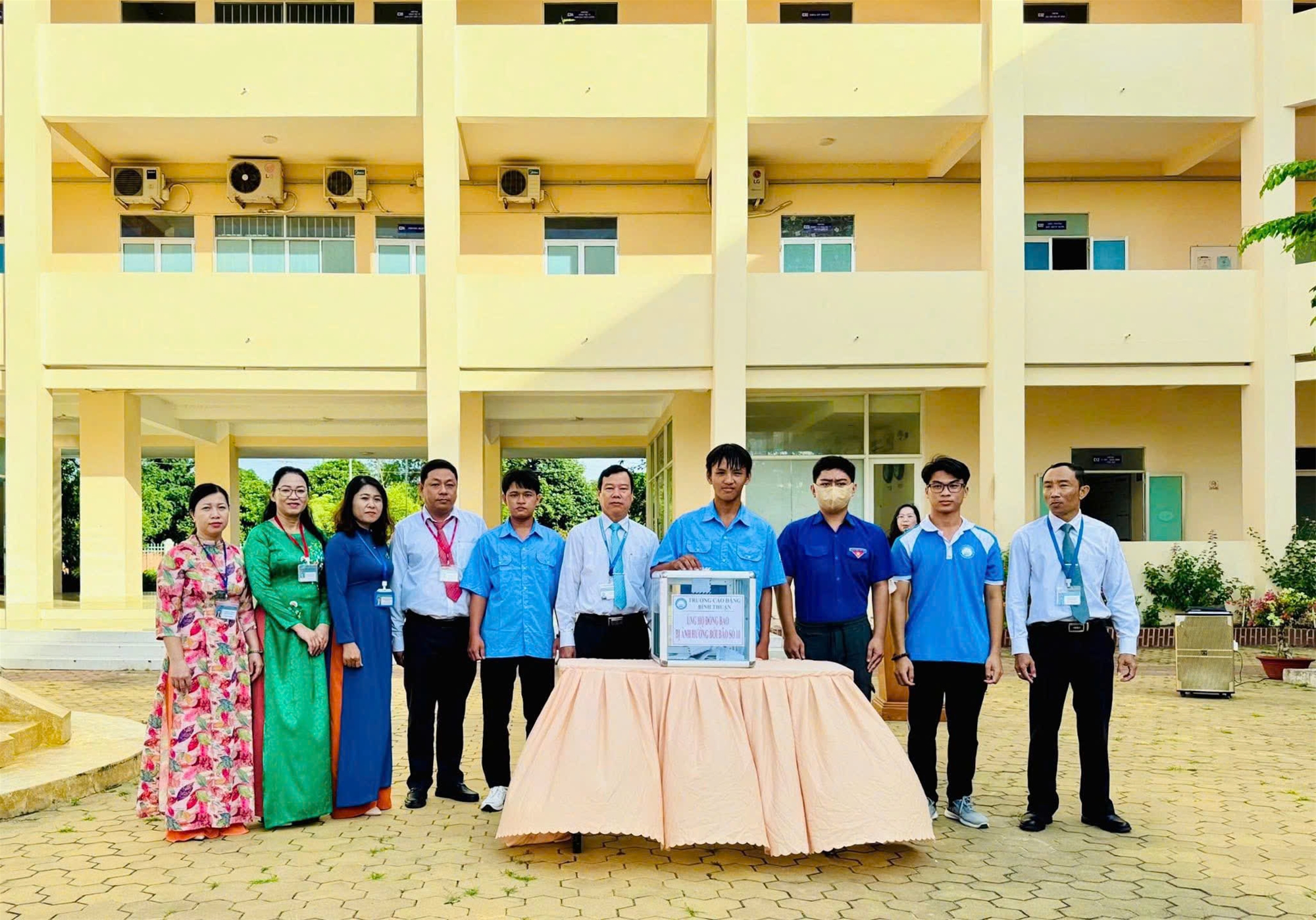 Trường Cao đẳng Bình Thuận phát động quyên góp ủng hộ đồng bào miền Trung khắc phục hậu quả bão số 10