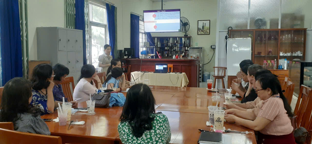 Khoa Sư phạm tổ chức hội thảo khoa học cấp khoa lần 1