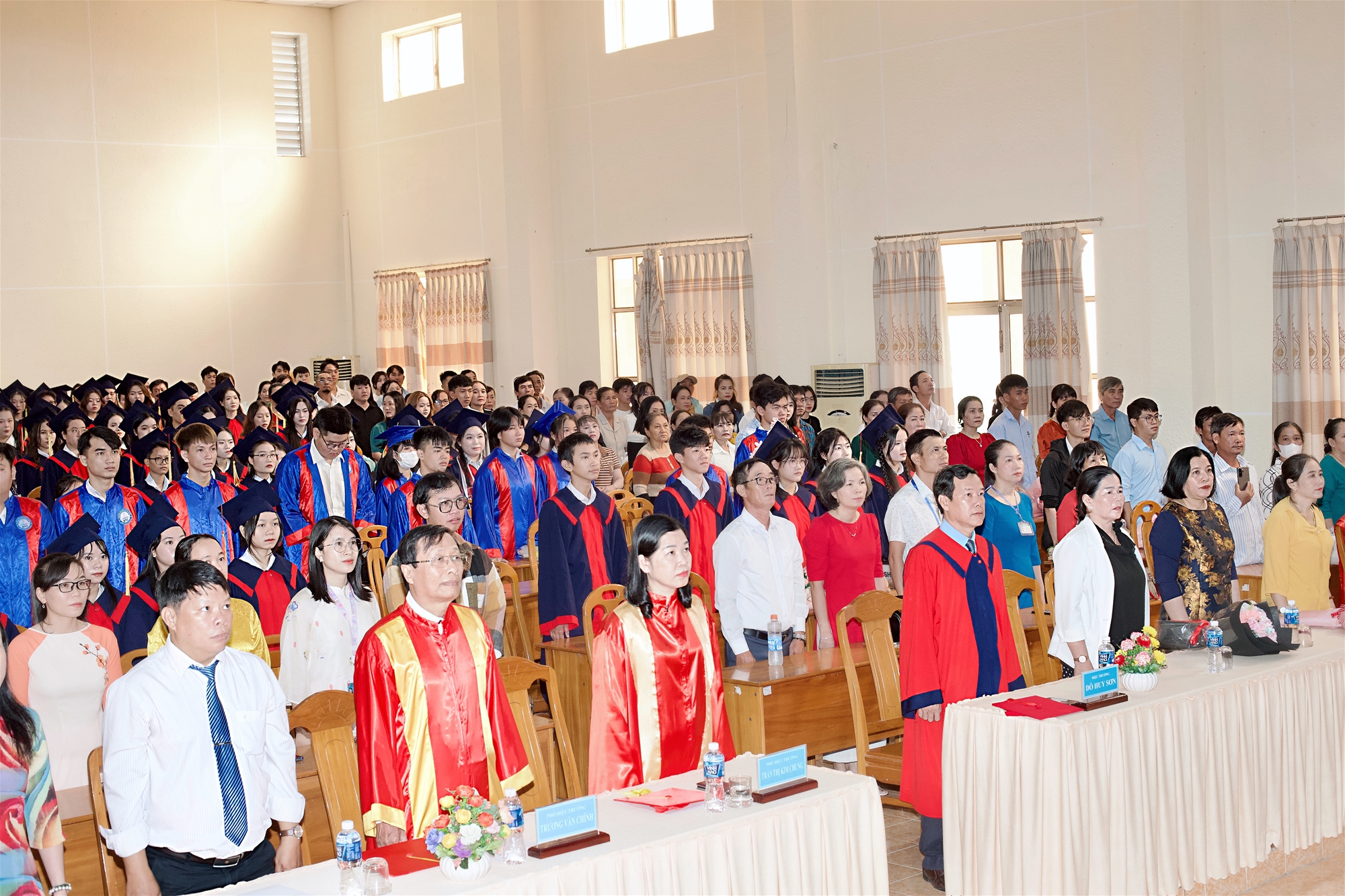 Lễ tốt nghiệp lần 2 – Năm 2025 – Dấu mốc trưởng thành của hơn 500 học sinh, sinh viên Trường Cao đẳng Bình Thuận