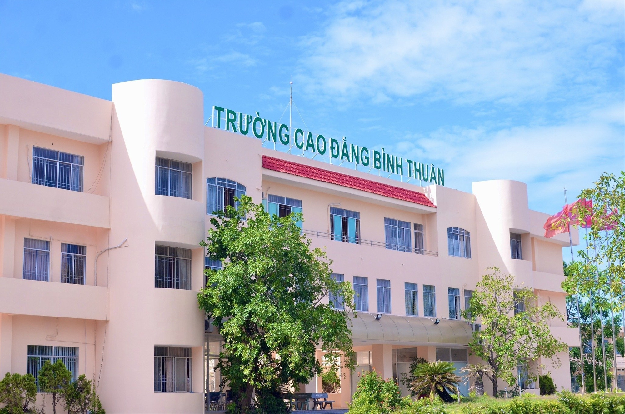Trường cao đẳng Bình Thuận